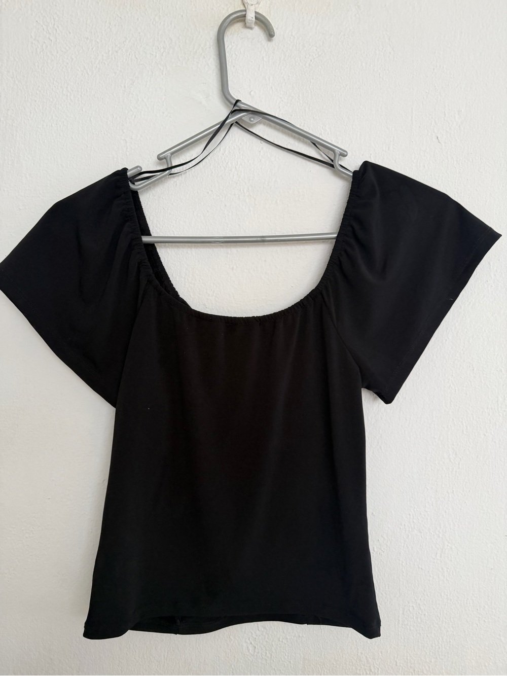 Black Ruched Scoop Neck Top - Picture 4 of 4